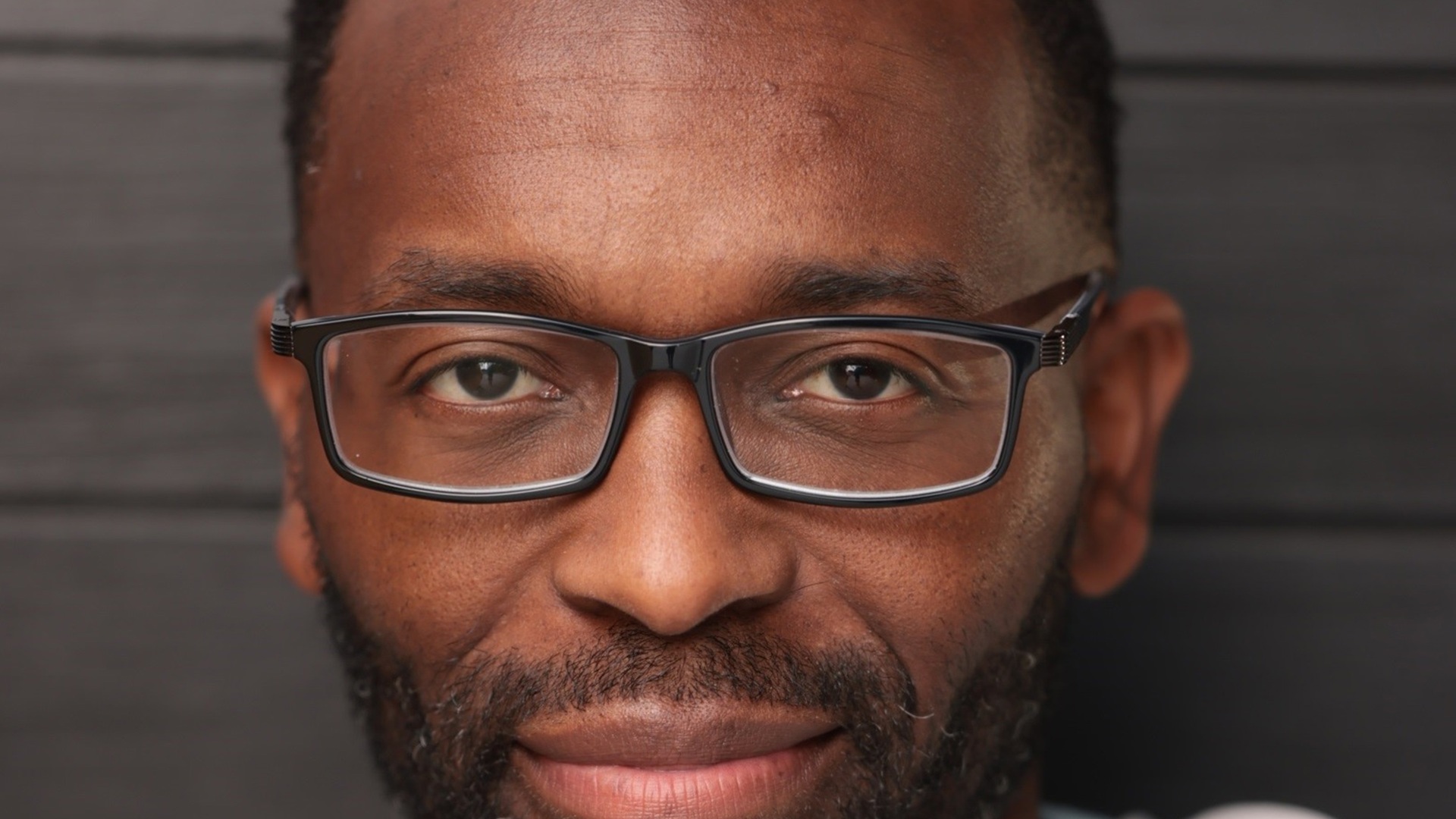 Kevin Douglas Headshot Writer