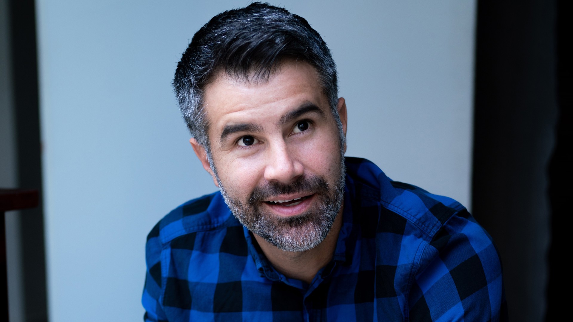 Bernardo Cubria playwright headshot